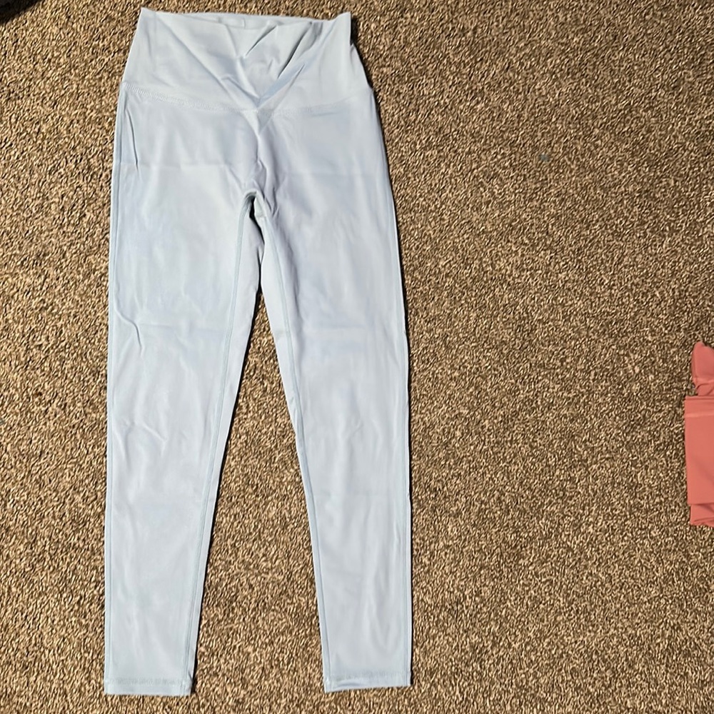 lulu lemon size 2 light blue leggings
